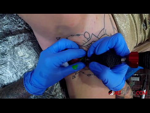 ❤️ Äärimmäisen tatuoitu hottie Sully Savage sai tatuoinnin klitorikseen ❤ Kaunis porno at fi.mobilecric.top ❌